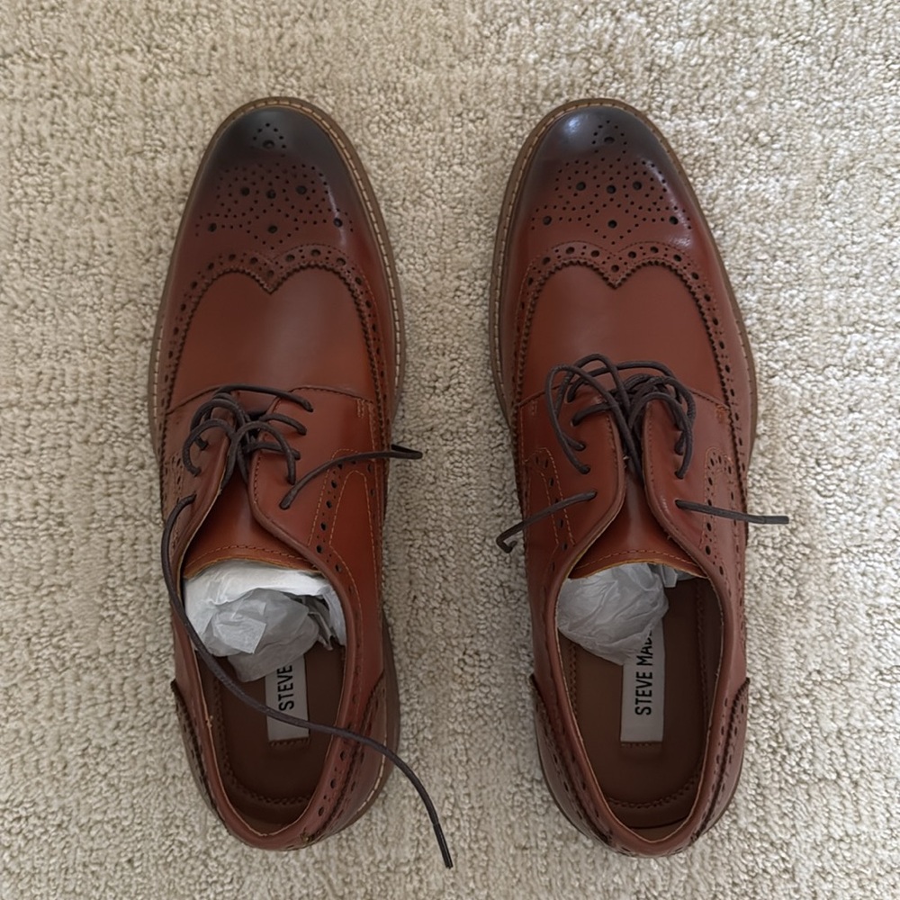 Steve Madden Hoxton shoes in tan